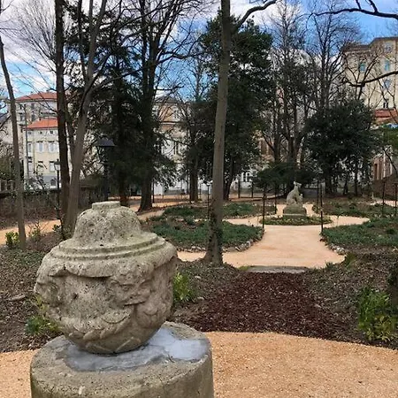 Apartment Casa Rosanna Comodo Per 5 Persone Centro Trieste