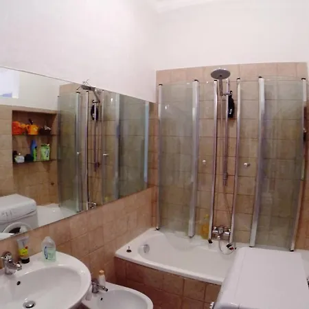 公寓 Casa Rosanna Comodo Per 5 Persone Centro 的里雅斯特